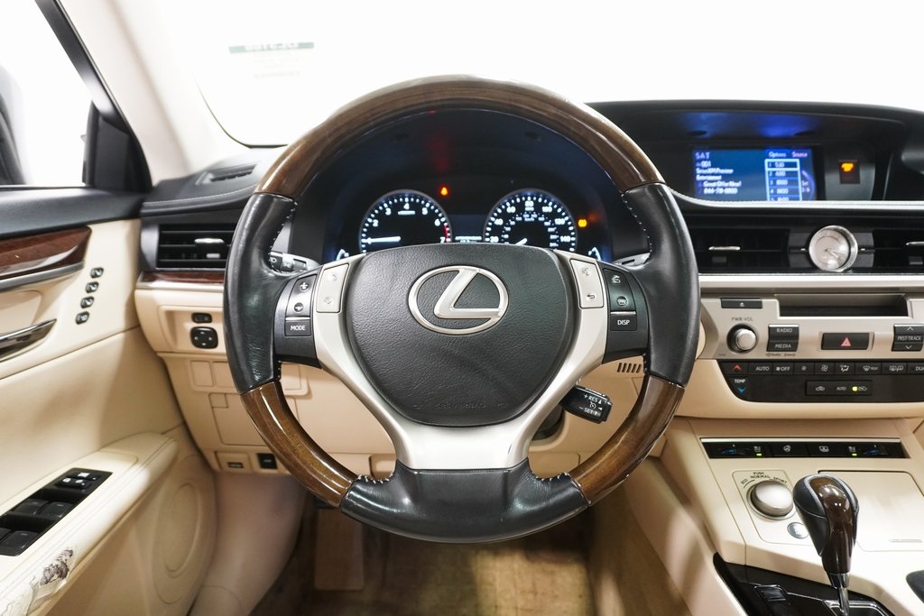 2013 Lexus ES 350 19