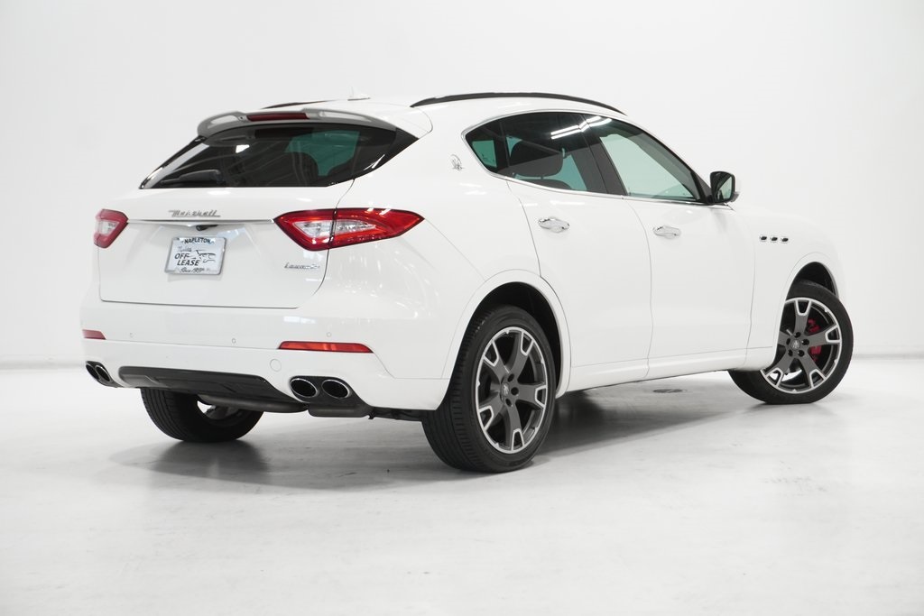 2017 Maserati Levante Base 7