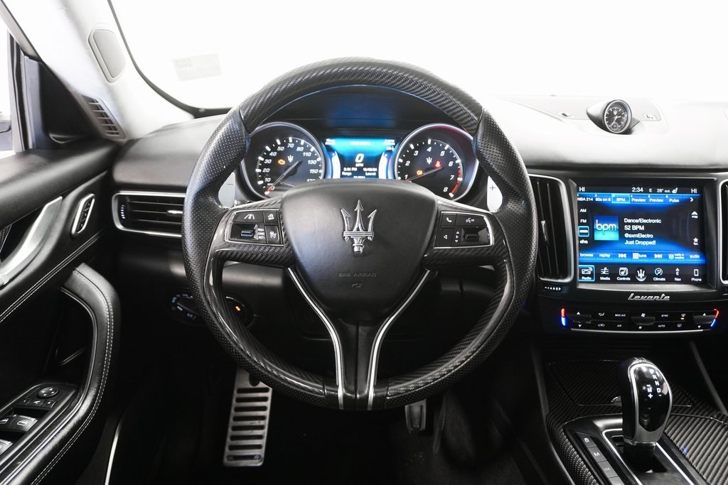 2017 Maserati Levante Base 20