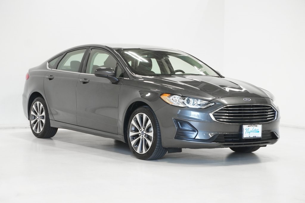 2020 Ford Fusion SE 4