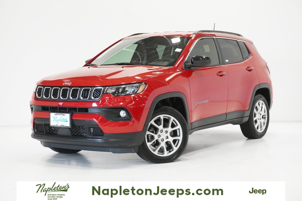 2023 Jeep Compass Latitude Lux 1