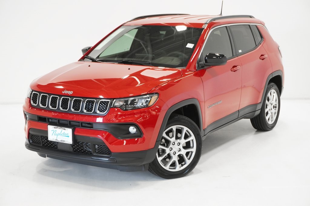 2023 Jeep Compass Latitude Lux 2