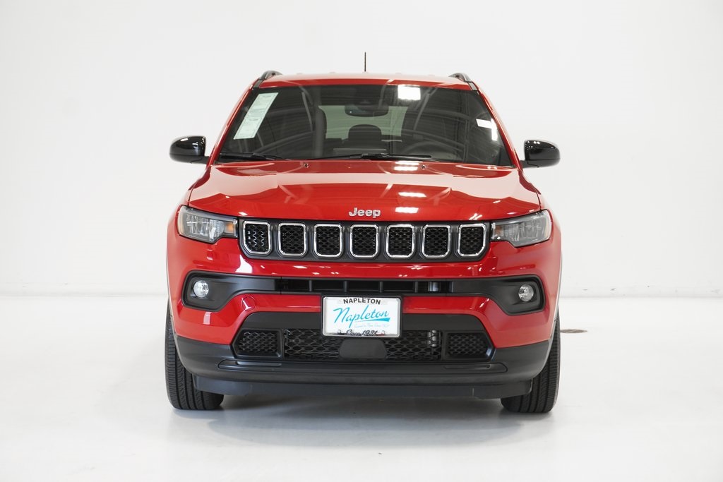 2023 Jeep Compass Latitude Lux 3