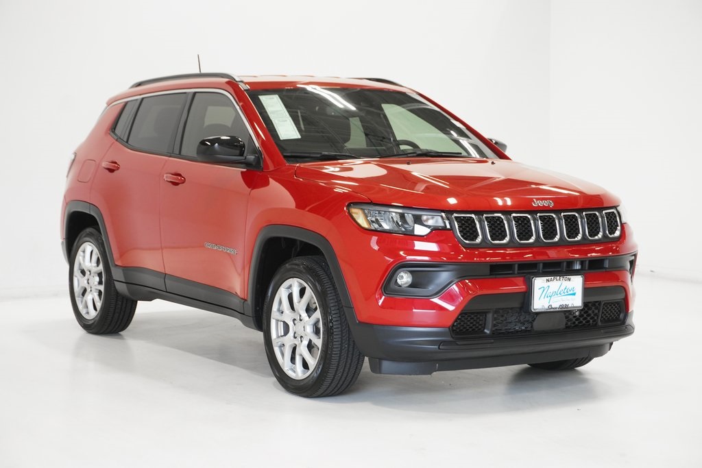 2023 Jeep Compass Latitude Lux 4