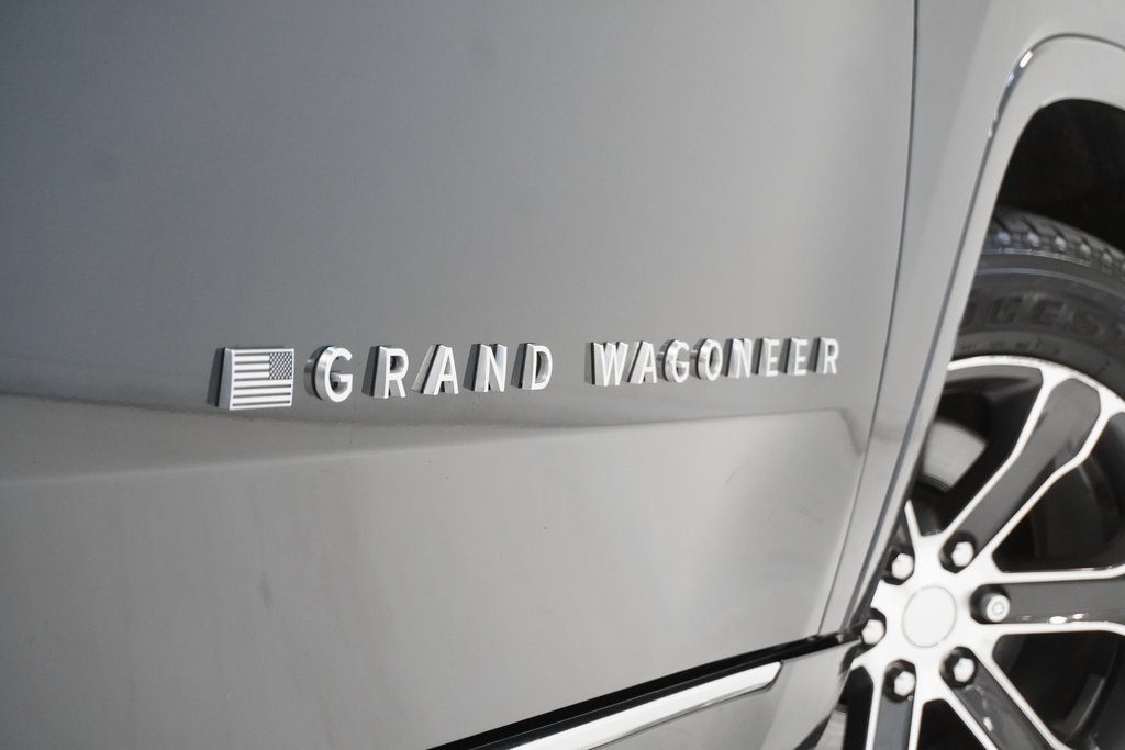 2023 Jeep Grand Wagoneer L Base 9