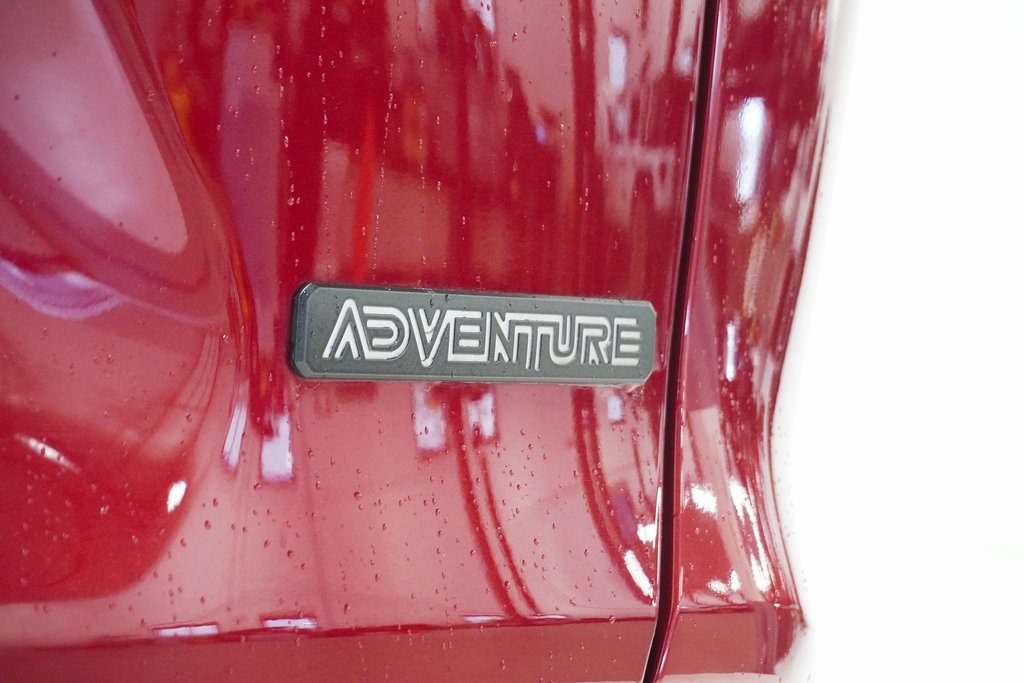 2023 Toyota RAV4 Adventure 8