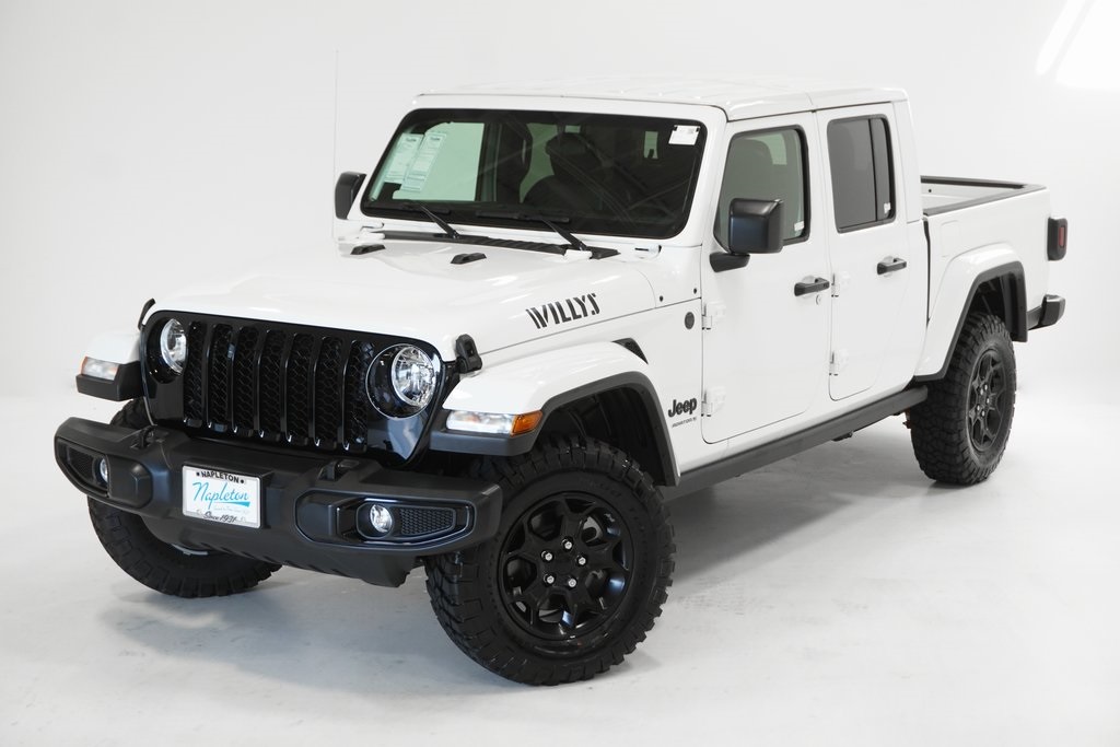 2023 Jeep Gladiator Sport 2