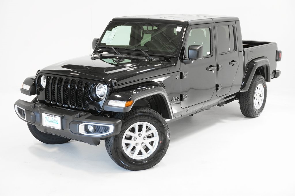 2023 Jeep Gladiator Sport 2