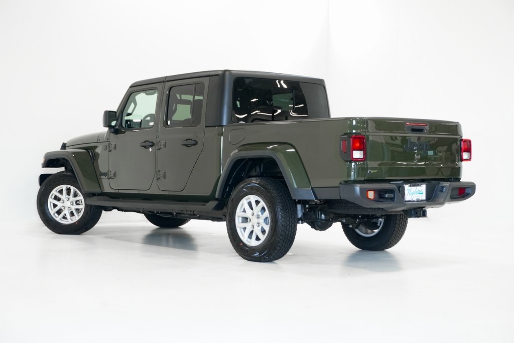 2023 Jeep Gladiator Sport 5