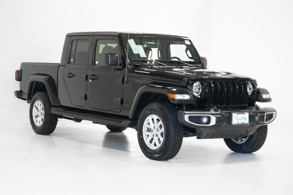 2023 Jeep Gladiator Sport 4