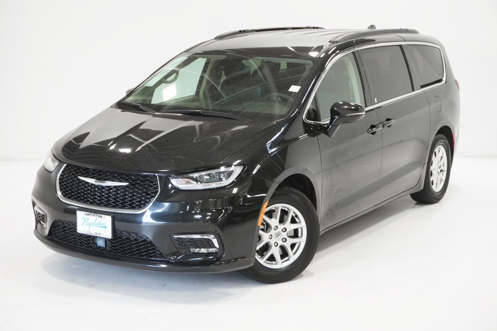 2022 Chrysler Pacifica Touring L 2