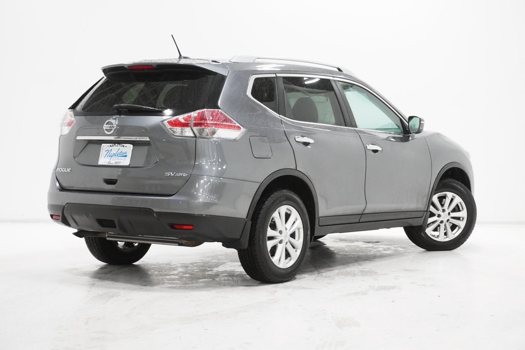 2015 Nissan Rogue SV 24