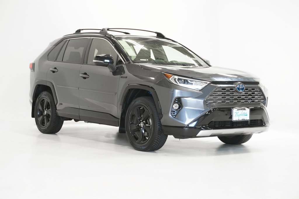 2019 Toyota RAV4 Hybrid XSE 4