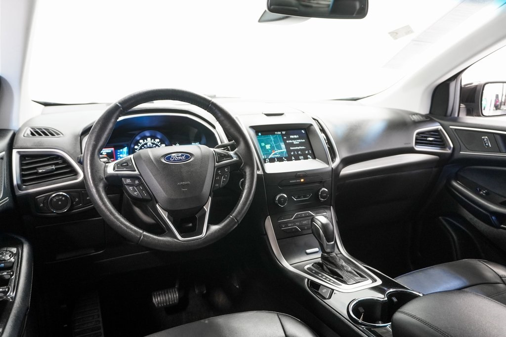 2018 Ford Edge SEL 18