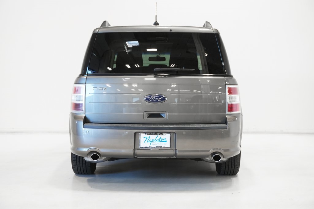 2013 Ford Flex SE 6