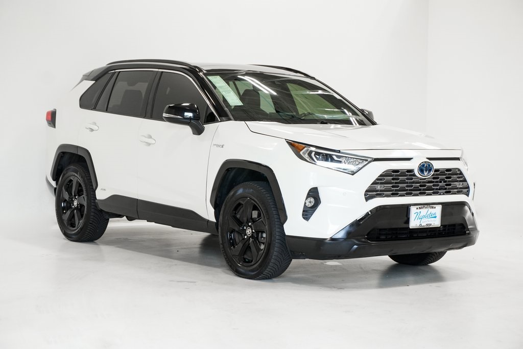 2020 Toyota RAV4 Hybrid XSE 4