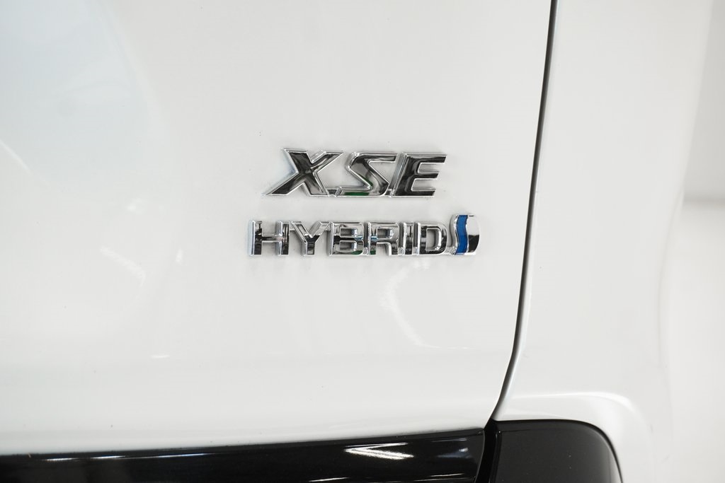 2020 Toyota RAV4 Hybrid XSE 7