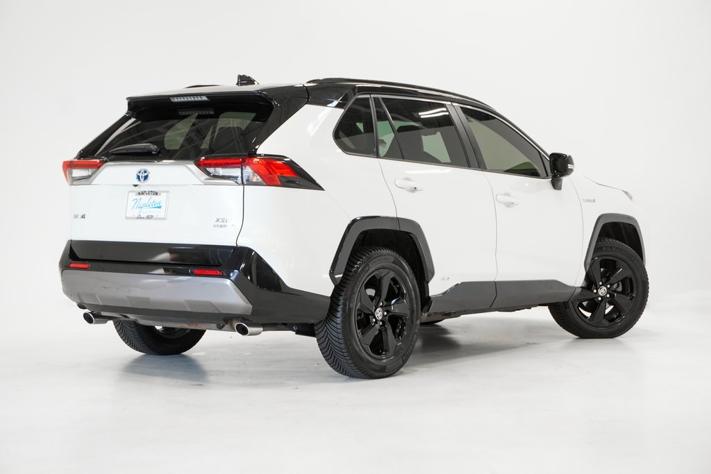 2020 Toyota RAV4 Hybrid XSE 8