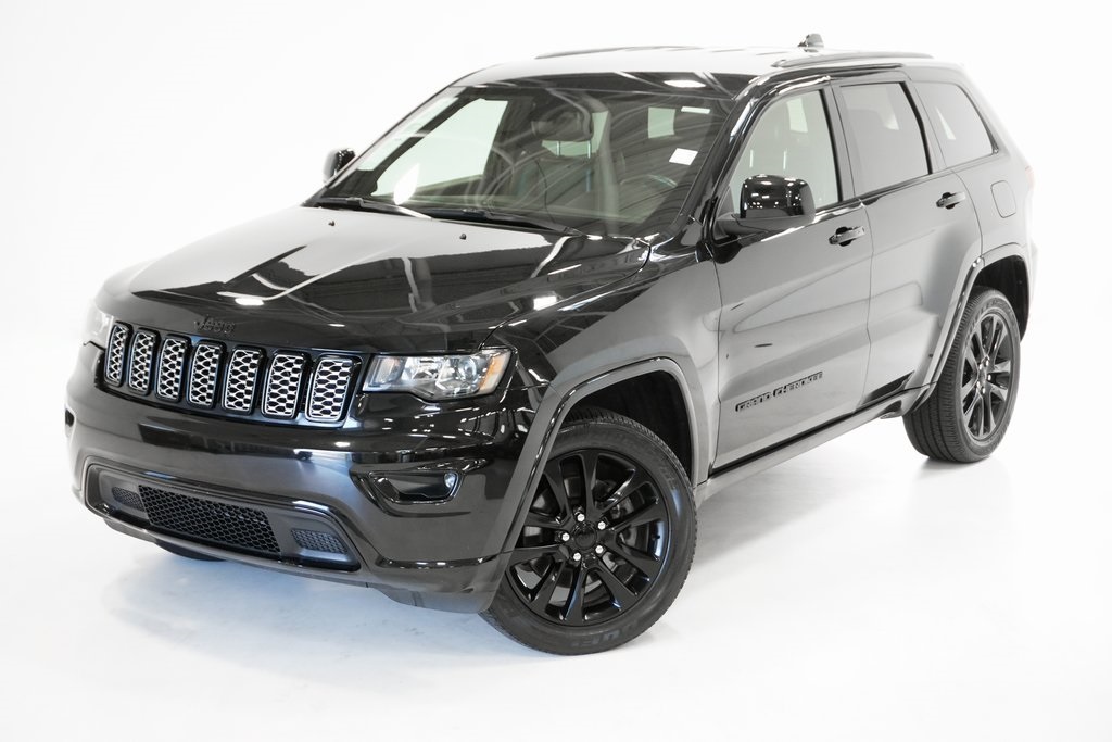 2021 Jeep Grand Cherokee Laredo X 2