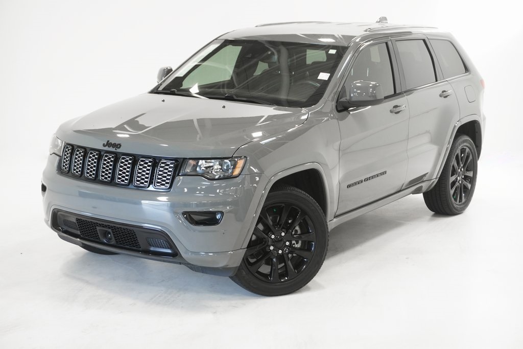 2021 Jeep Grand Cherokee Laredo X 2