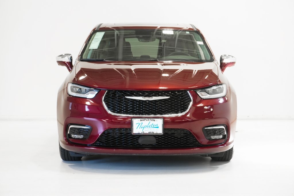 2022 Chrysler Pacifica Hybrid Limited 3