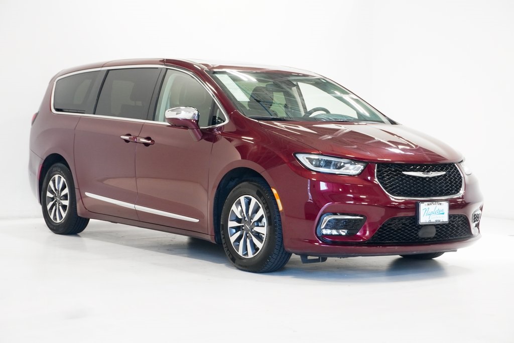 2022 Chrysler Pacifica Hybrid Limited 4