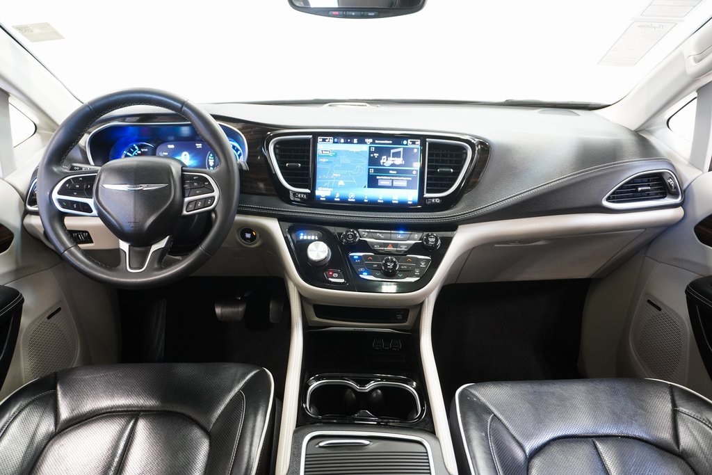 2022 Chrysler Pacifica Hybrid Limited 15