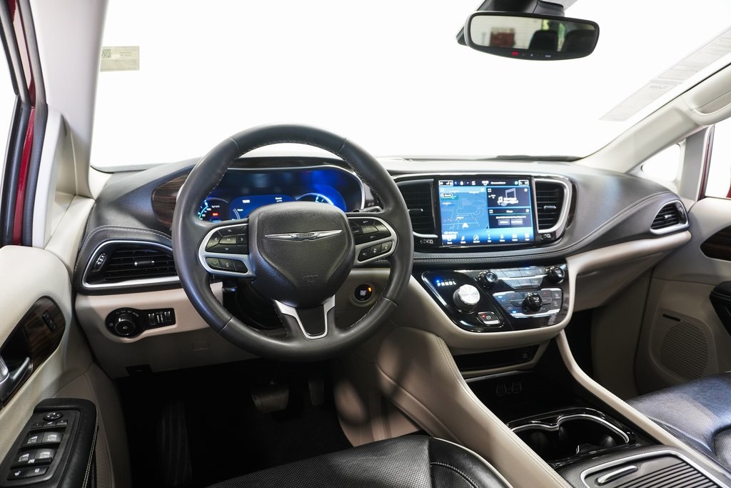 2022 Chrysler Pacifica Hybrid Limited 26