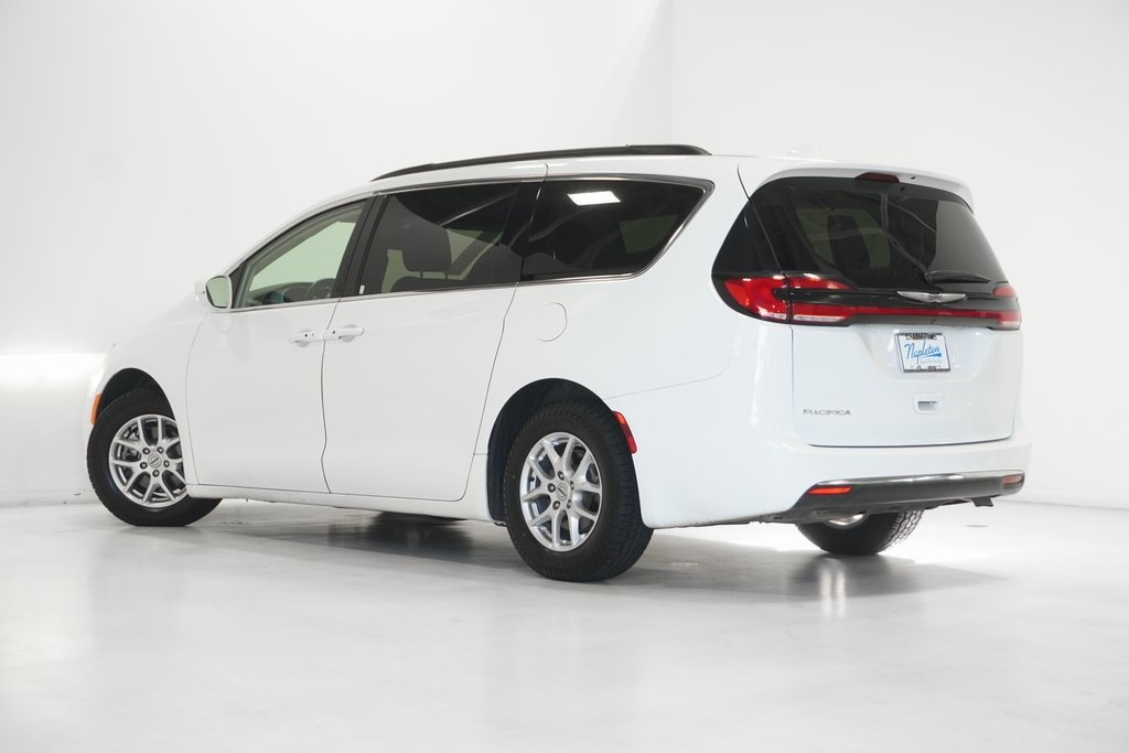 2022 Chrysler Pacifica Touring L 5