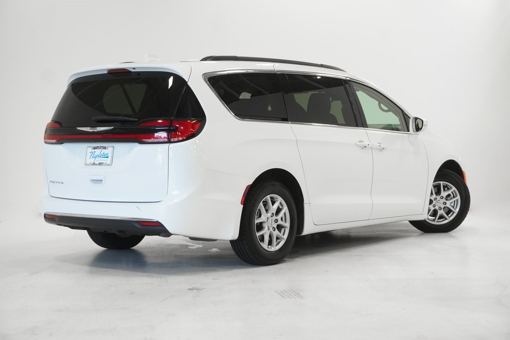 2022 Chrysler Pacifica Touring L 7