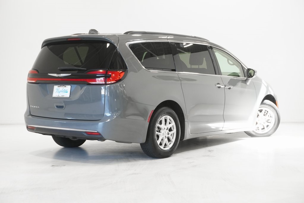 2022 Chrysler Pacifica Touring L 7