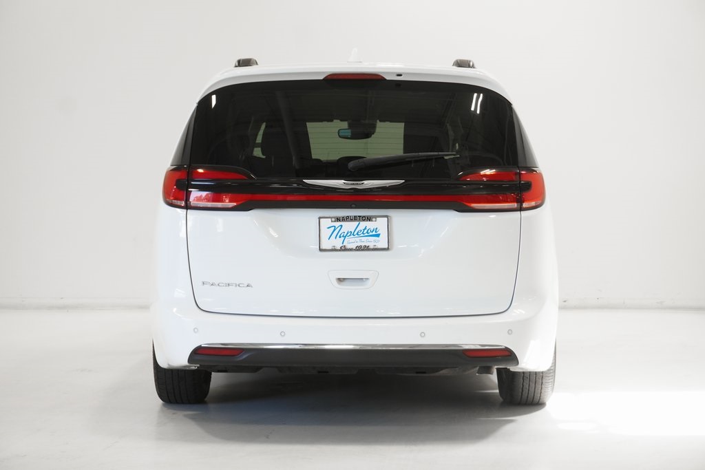 2022 Chrysler Pacifica Touring L 6