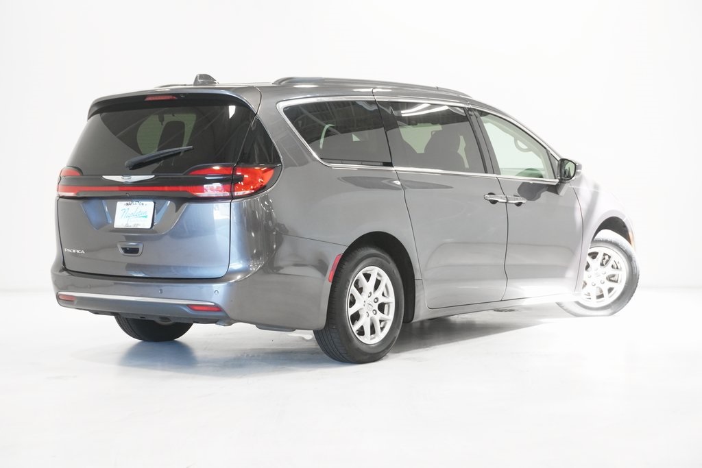 2022 Chrysler Pacifica Touring L 7