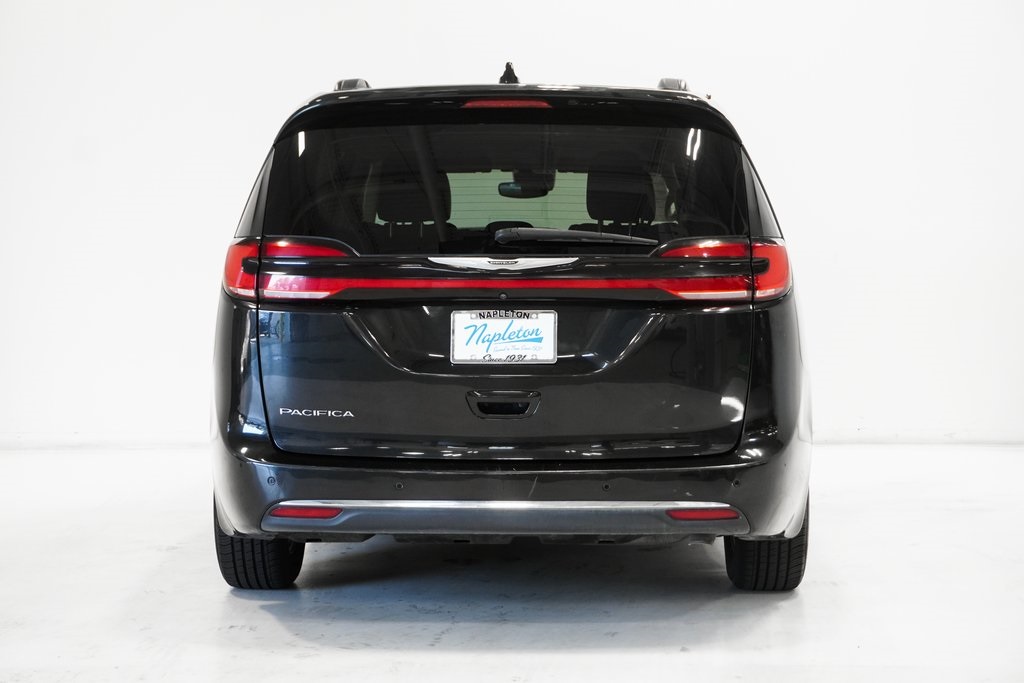 2022 Chrysler Pacifica Touring L 6