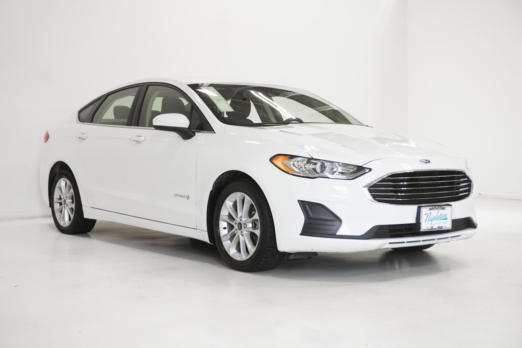 2019 Ford Fusion Hybrid SE 4