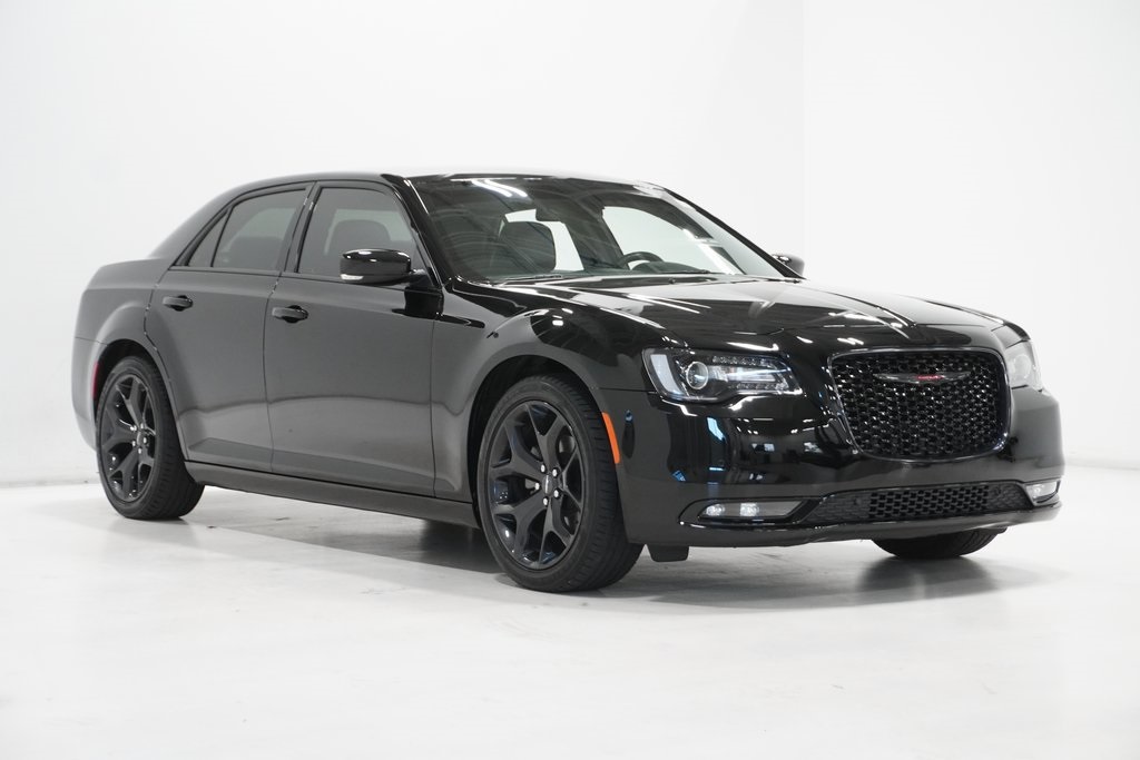 2022 Chrysler 300 S 4