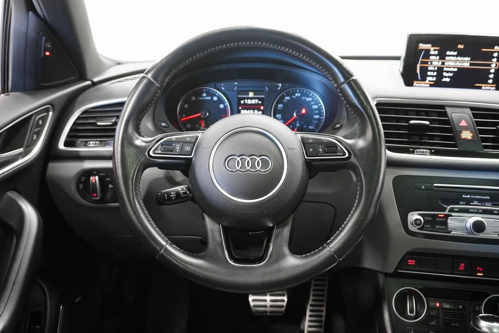 2016 Audi Q3 2.0T Prestige 23