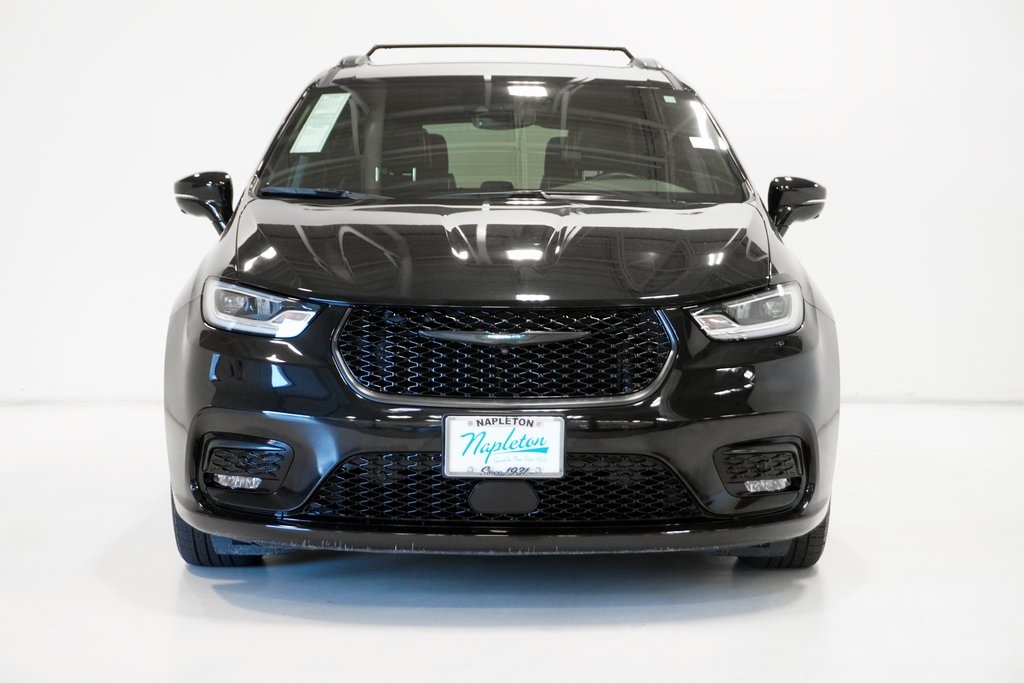 2021 Chrysler Pacifica Hybrid Limited 3