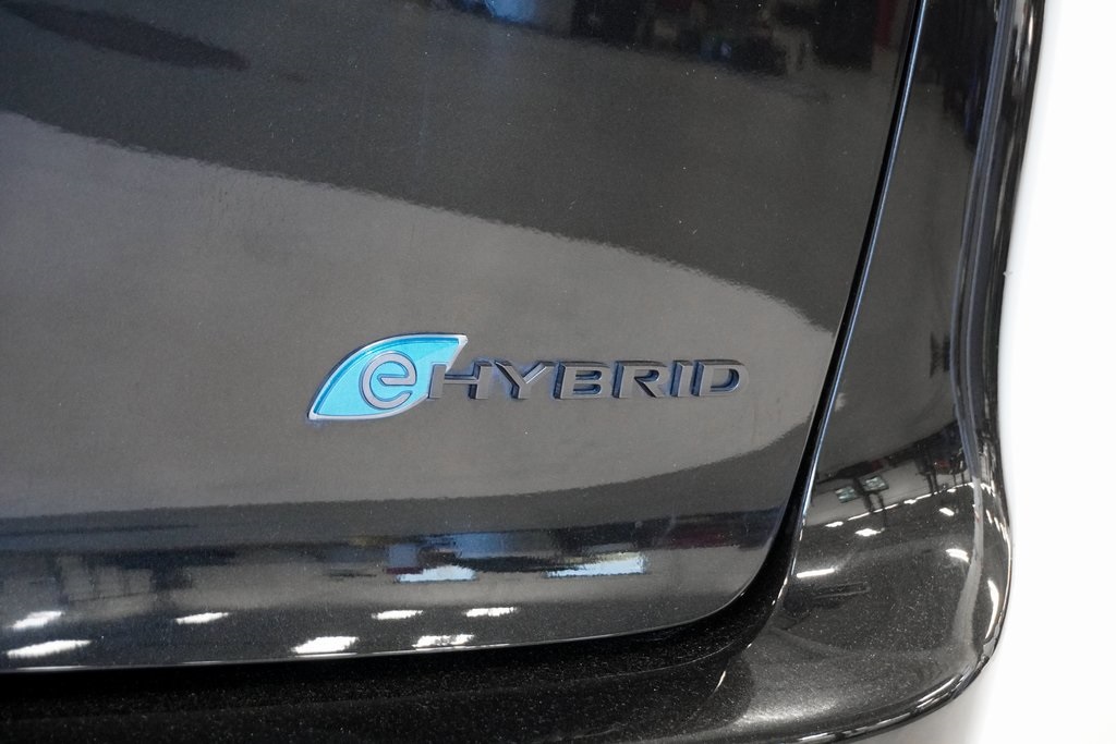 2021 Chrysler Pacifica Hybrid Limited 8