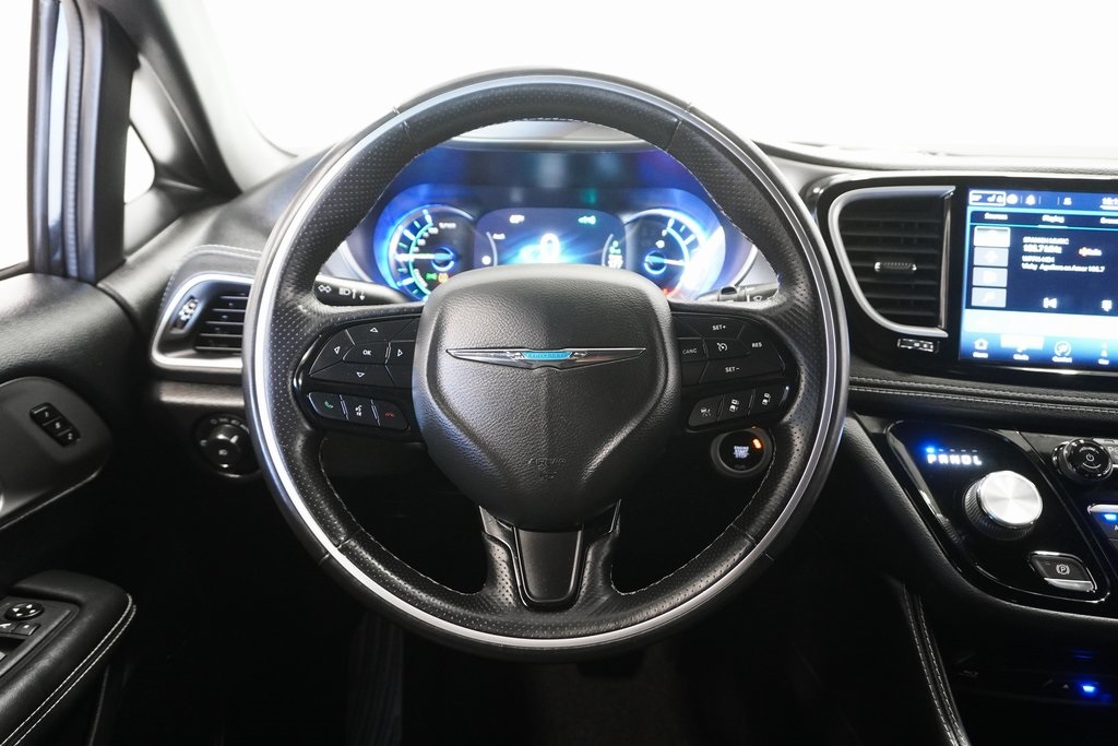 2021 Chrysler Pacifica Hybrid Limited 23