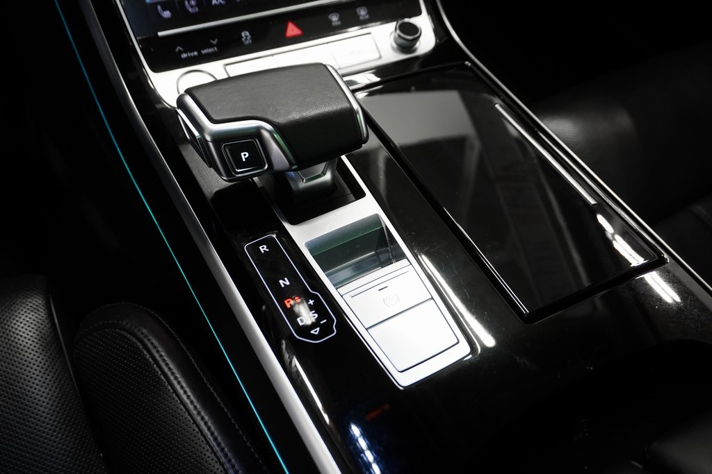 2020 Audi A8 4.0 33