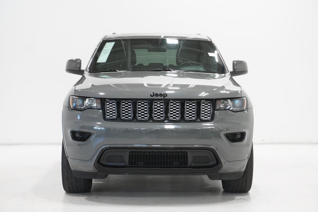 2021 Jeep Grand Cherokee Laredo X 3