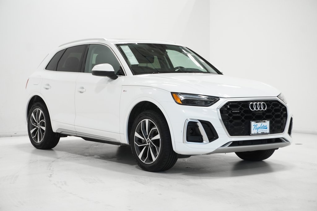 2022 Audi Q5 45 S line Premium Plus 4