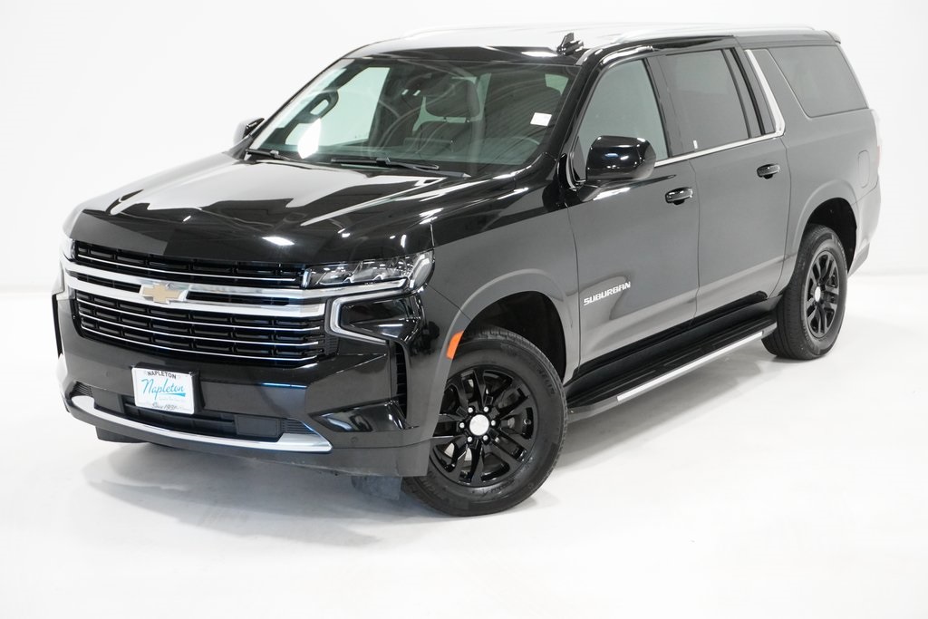 2023 Chevrolet Suburban LT 2