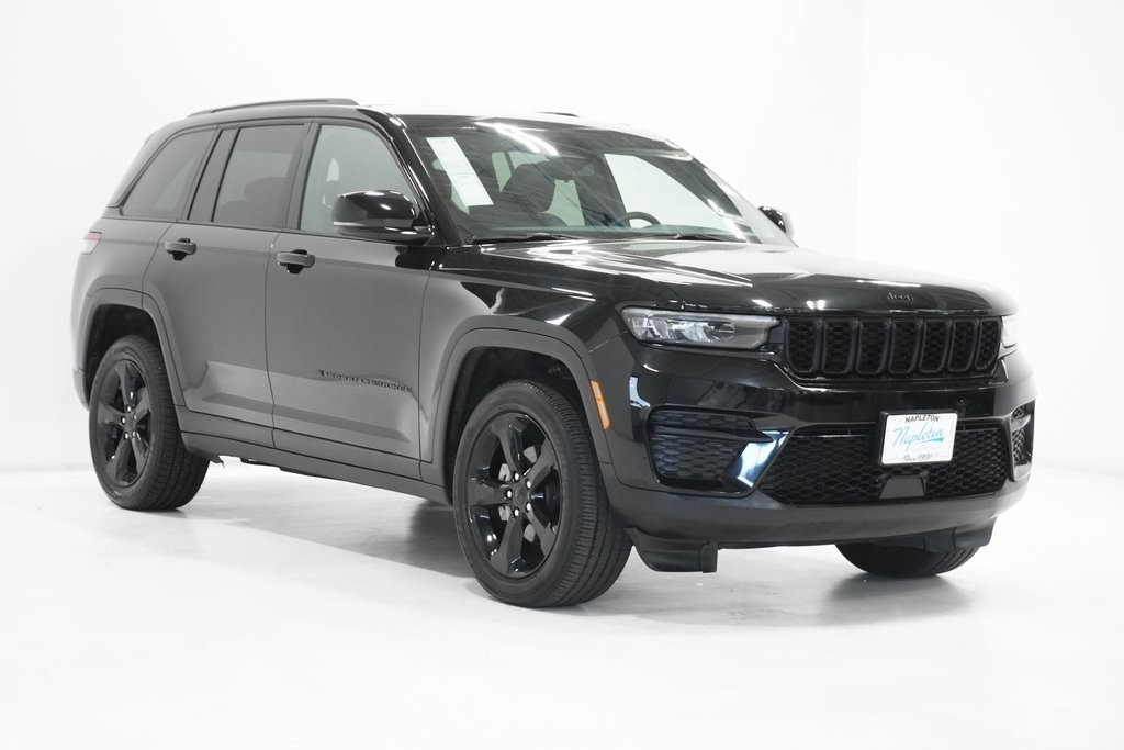 2023 Jeep Grand Cherokee Altitude 4