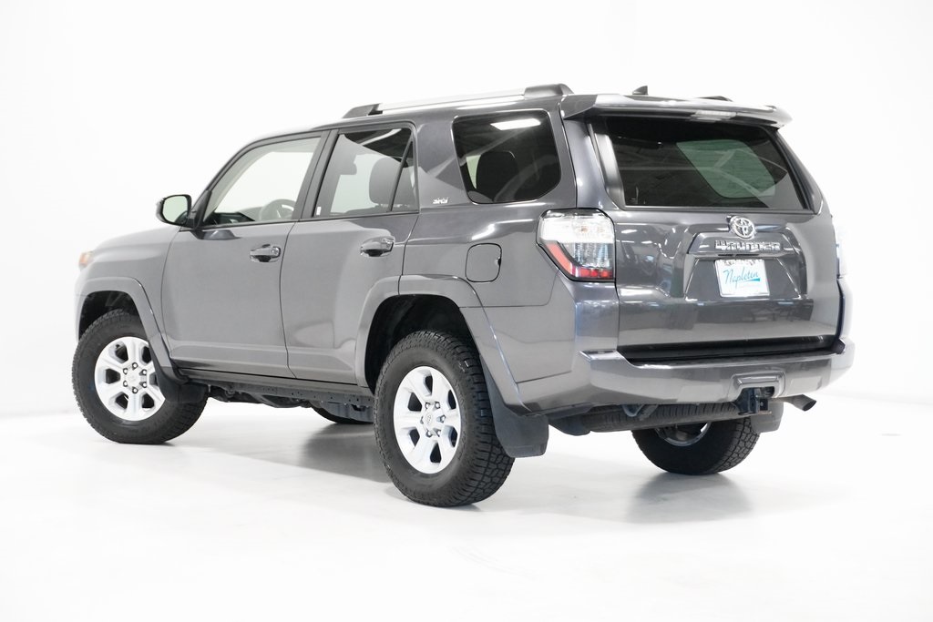 2022 Toyota 4Runner SR5 5