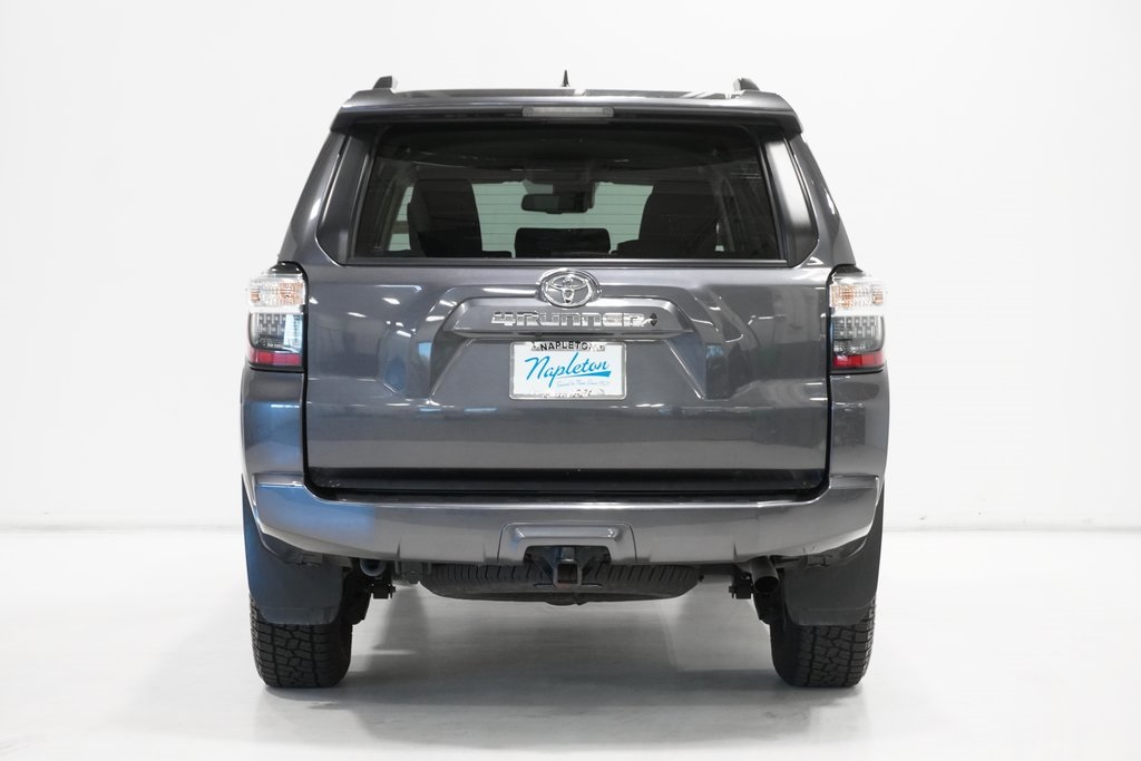 2022 Toyota 4Runner SR5 6