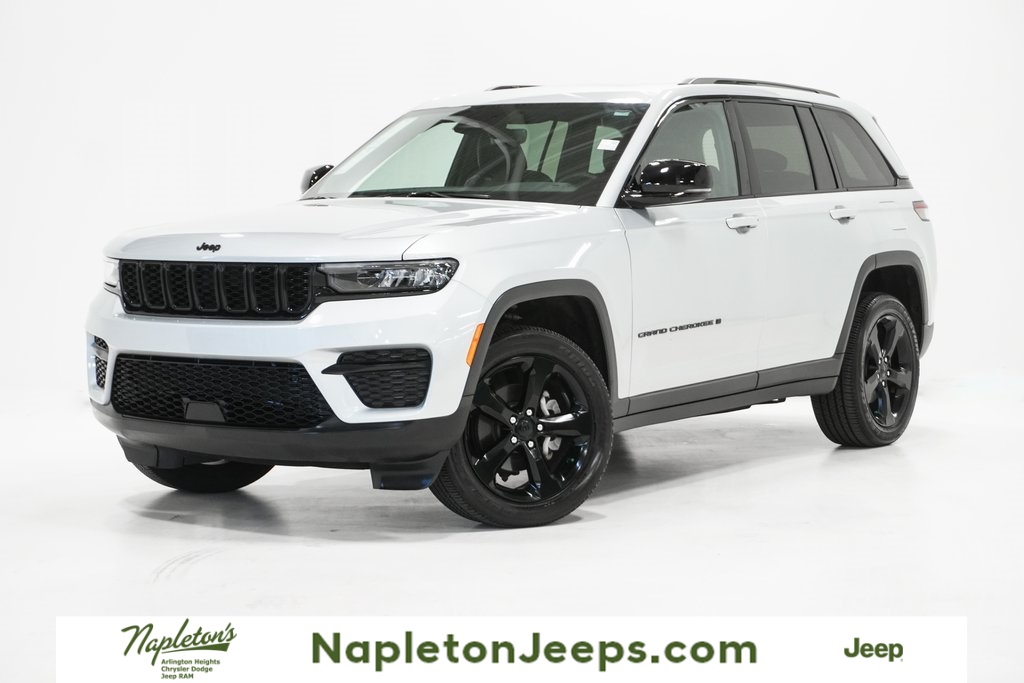 2022 Jeep Grand Cherokee Laredo 1