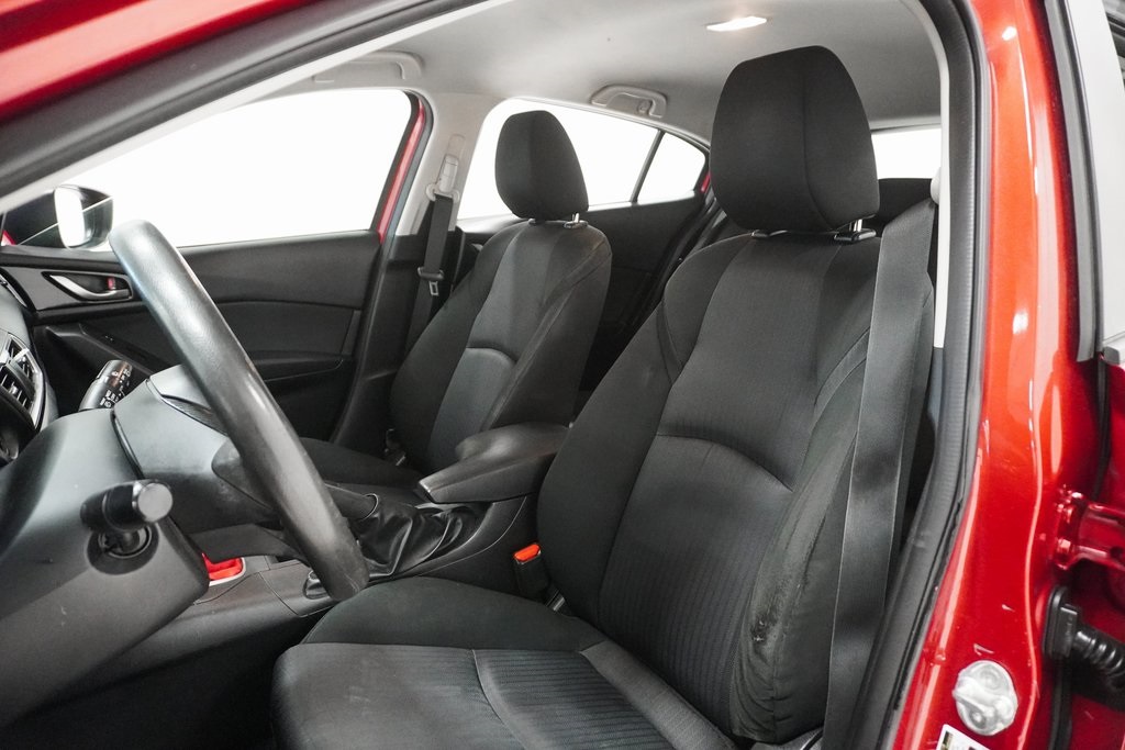 2014 Mazda Mazda3 i Sport 11