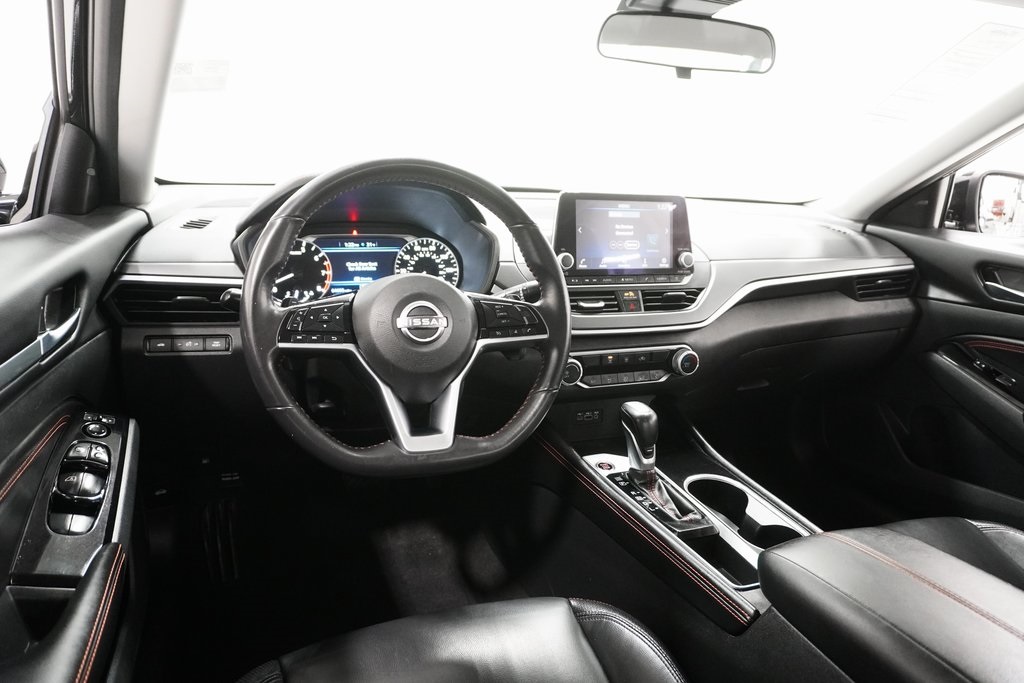 2023 Nissan Altima 2.5 SR 18